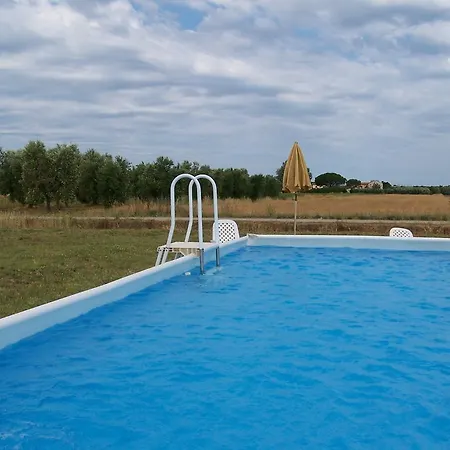 La Nocciolina Farm stay *